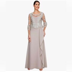 Le Bos Women's Full Legnth Gown with Embroidered Lace Bodice. Size 10